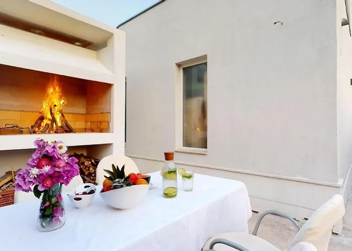 Olive Tree With Jacuzzi Appartement *